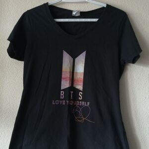 BTS - M - Women's - Unisex - T-Shirt - Like New